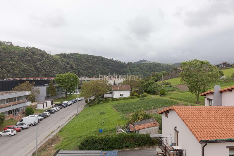 Foto 091e6c24-4a48-4de2-87b3-50213df52232. Piso en basusta bidea en Zumaia