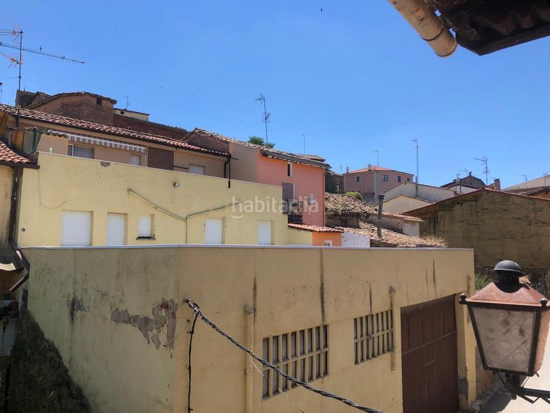 Foto 1c1a7541-6f43-408c-ad48-e82d985cebd3. Casa a carretera logroño a Briones