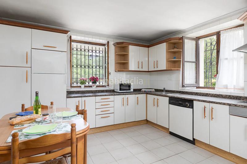 Foto accb452a-2bb9-40b1-ba9f-af98b738ccea. Casa a diseminado urbano barreiatua a Idiazabal