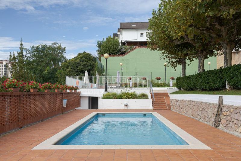 Foto fde225bb-4652-4995-bc73-7893487b7306. Reihenhaus in montesol etxetaldea in Miracruz Donostia - San Sebastián