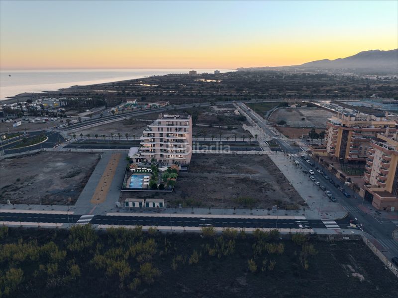 Foto 8db74b9c-5051-4436-b527-919d0bc0b159. Planta baixa 114m<sup>2</sup> a avenida de los guindos 35 a Paseo Marítimo Oeste - Pacífico Málaga