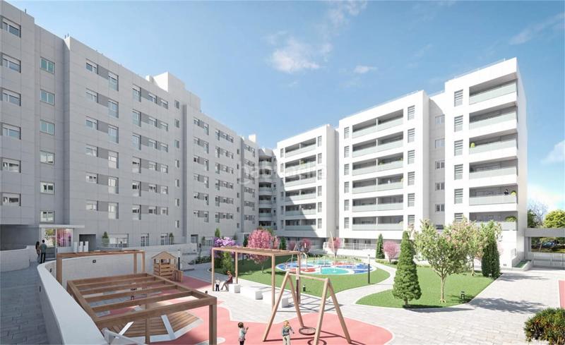 Foto a37e52ed-a9eb-4ed9-a287-2784b43b6f07. Flat 194m<sup>2</sup> in avenida doctor marañón 12 in Ensanche Alcalá de Henares