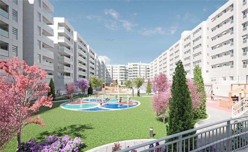 Foto a70b1392-835b-49e7-8a8b-b15d7aaed304. Flat 194m<sup>2</sup> in avenida doctor marañón 12 in Ensanche Alcalá de Henares