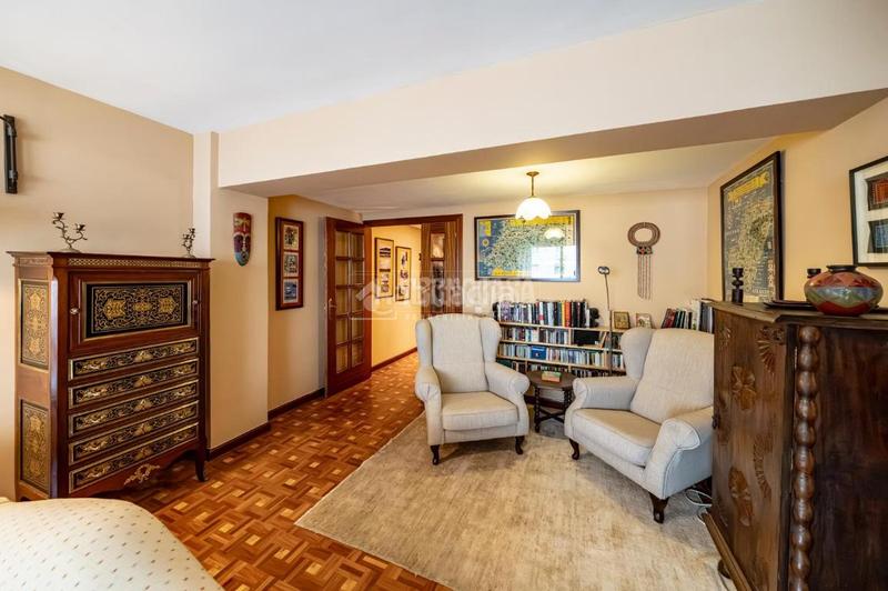 Foto f674f6e3-1da2-4138-ad66-181649341f52. Etagenwohnung mit heizung parking in Cuatro Caminos - Azca Madrid