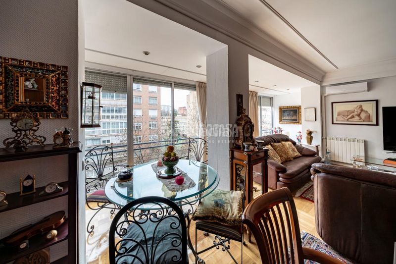 Foto 518d796b-3aa9-4575-a3e2-40760ba3ca10. Pis amb calefacció a Cuatro Caminos - Azca Madrid