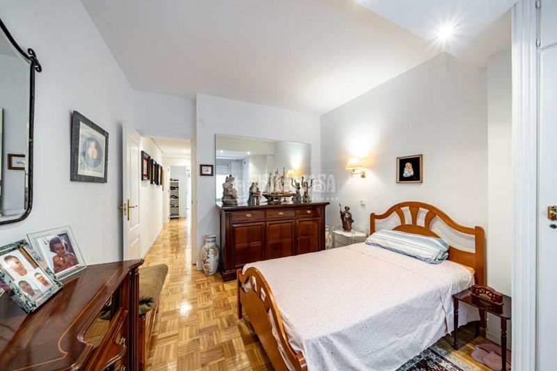 Foto 7babad70-e01f-4b24-97c0-bf1e92f14d0b. Pis amb calefacció a Cuatro Caminos - Azca Madrid