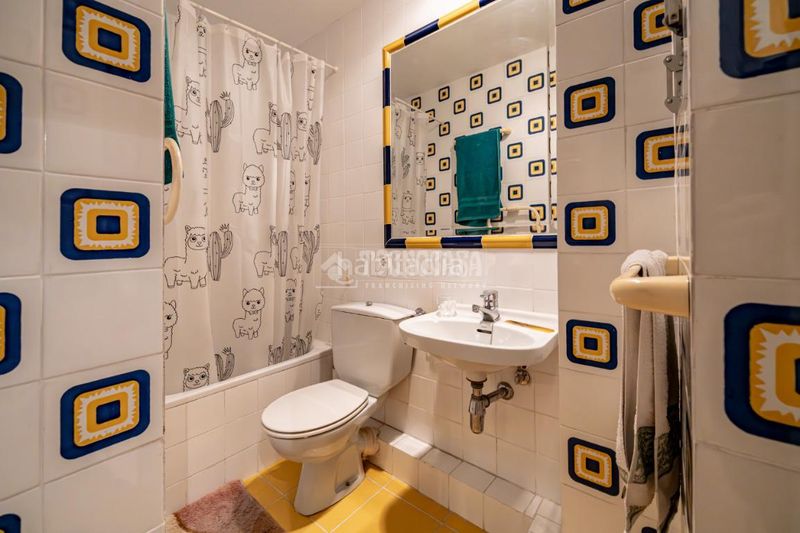 Foto f1a7cb7f-0c4b-4b9f-a9bd-2fa9930b8bf8. Pis amb calefacció a Cuatro Caminos - Azca Madrid