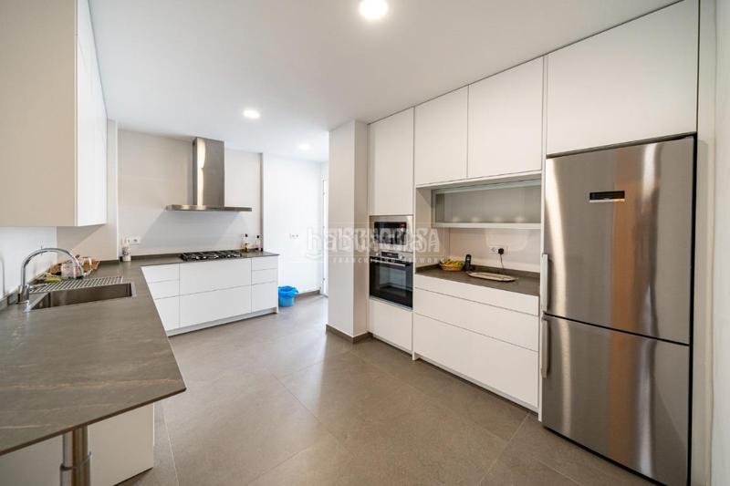 Foto ea4eb9bf-c59a-4efb-a99d-c62fc4dba8c3. Appartement avec chauffage parking dans Cuatro Caminos - Azca Madrid