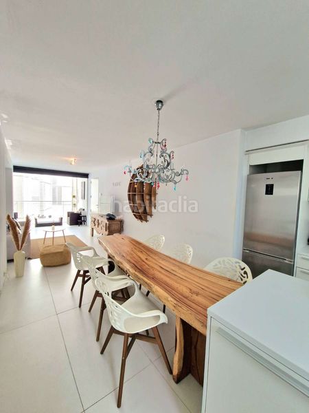 Foto 1dcda5fc-cf12-41c3-8e50-24044da00508. Miete appartement mit heizung parking pool in Marina Botafoc-Talamanca Ibiza