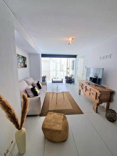 Foto 4e6e365c-4a84-4bc4-a310-f5b0abfa2ae5. Miete appartement mit heizung parking pool in Marina Botafoc-Talamanca Ibiza