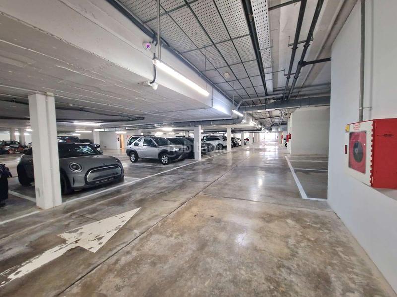 Foto 8f6f2d40-2b4b-483e-9349-d3db46fbda6e. Alquiler apartamento en Marina Botafoc-Talamanca Ibiza