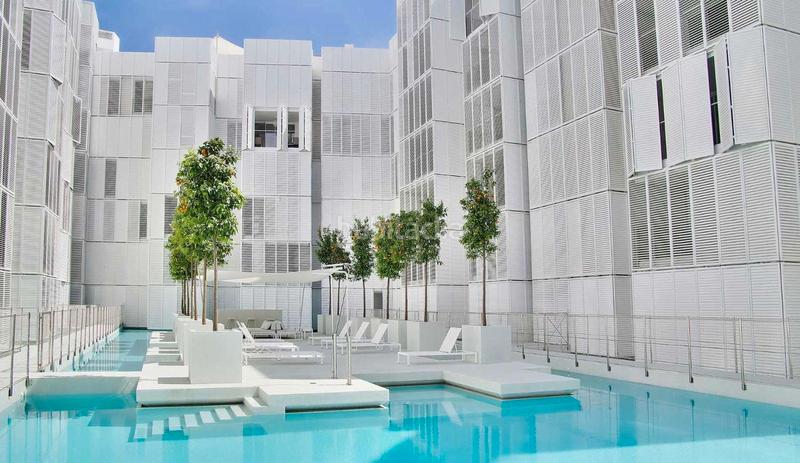 Foto 7bba4986-f0ef-45b8-87a9-3bd0492eadd3. Location appartement avec parking piscine dans Marina Botafoc-Talamanca Ibiza