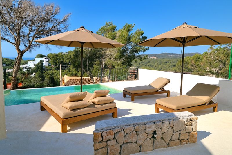 Foto 87778406-f85c-43a5-ace0-e5716e51a432. Xalet amb calefacció piscina a Santa Eulària des riu Santa Eulària