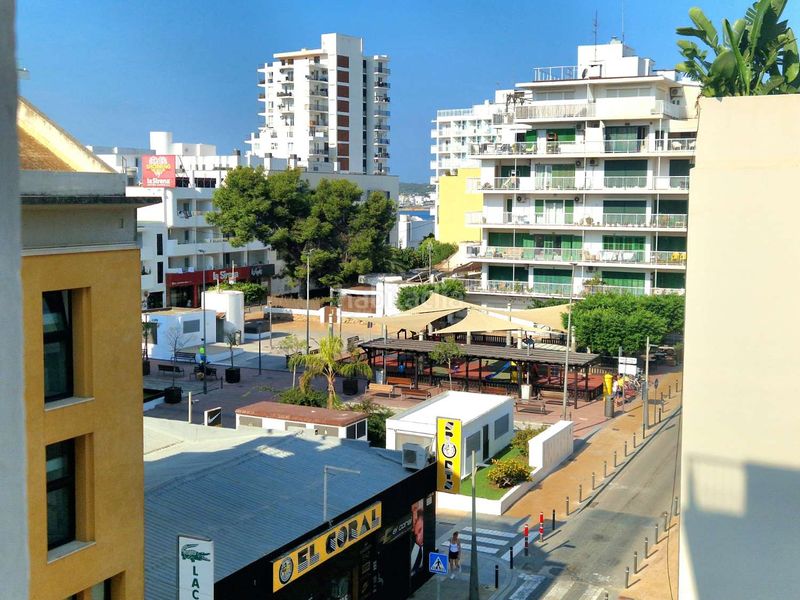 Foto bceabff7-7f44-4549-84c6-ce5c3935134c. Apartment with heating in Sant Antoni de Portmany