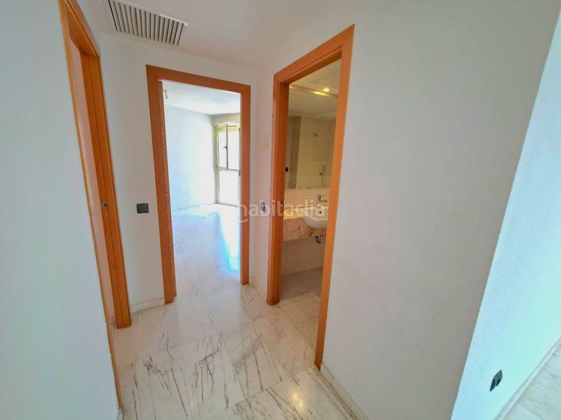 Foto a235fed2-5d98-49aa-9554-8be35b5063b1. Rent flat in n/a 6 in Ses Figueretes - Platja d'en Bossa - Cas Serres Ibiza