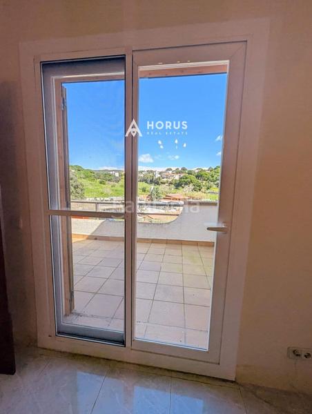 Foto 0aab8d10-f87d-47f6-9a1d-80794edd0326. Maison jumelée avec chauffage parking piscine dans Urbanitzacions Arenys de Mar