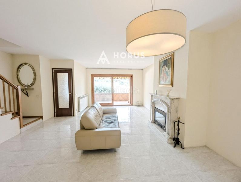 Foto 6b19e8fd-ebfe-4f75-a280-21bb8364b452. Maison jumelée avec chauffage parking piscine dans Urbanitzacions Arenys de Mar