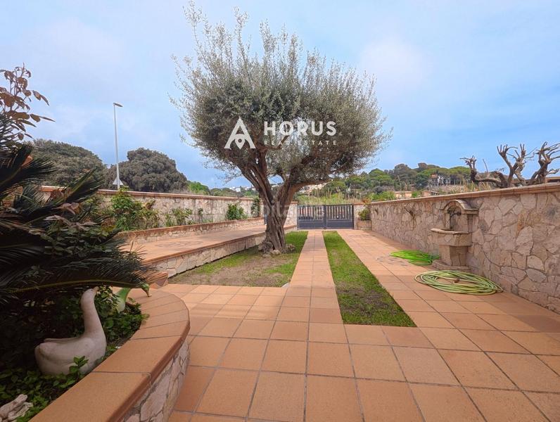 Foto 71915935-b5f2-44b7-9e87-b76d28bc23ef. Maison jumelée avec chauffage parking piscine dans Urbanitzacions Arenys de Mar