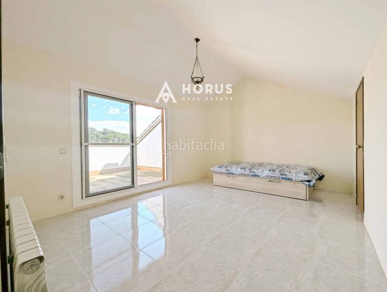 Foto 91a16b3d-1ebb-499e-9e42-d2d48bd567c0. Maison jumelée avec chauffage parking piscine dans Urbanitzacions Arenys de Mar