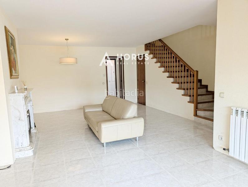 Foto f8a61979-23de-4a42-83c3-f5ddd678135f. Maison jumelée avec chauffage parking piscine dans Urbanitzacions Arenys de Mar