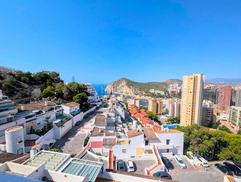 Foto 183c8097-1151-4197-8b2f-9bfc6e6869d2. Alquiler apartamento piso encantador con escencia mediterránea en Benidorm