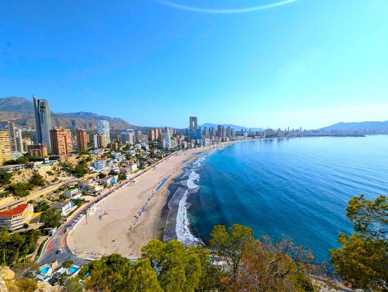 Foto 53da5bf3-3a2c-4bb2-b4ac-3b28c3f73175. Alquiler apartamento piso encantador con escencia mediterránea en Benidorm