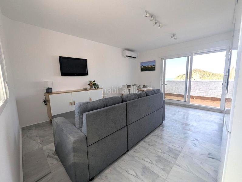 Foto 6bd74703-83e9-41f5-9c7c-e305498ce00b. Alquiler apartamento piso encantador con escencia mediterránea en Benidorm