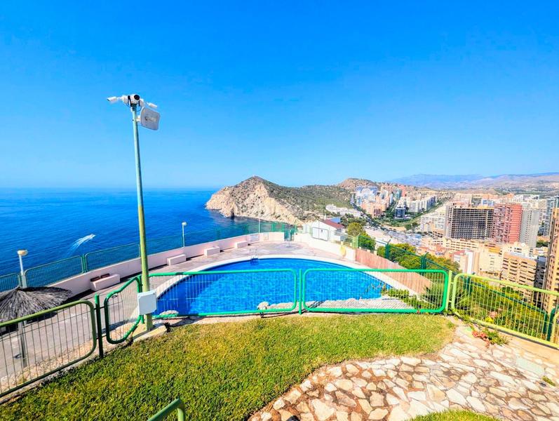 Foto 701bd6da-e6aa-41ec-9608-3a0d4ecc7713. Alquiler apartamento piso encantador con escencia mediterránea en Benidorm