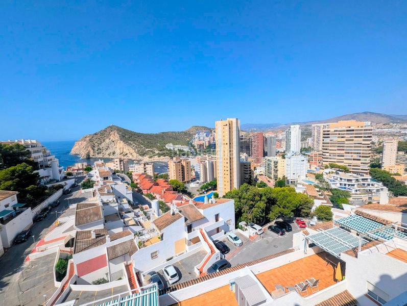 Foto 8538cc69-63c0-4e35-9923-bcac3ff5a8c7. Alquiler apartamento piso encantador con escencia mediterránea en Benidorm