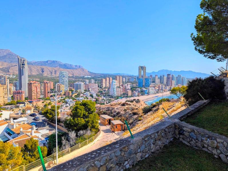Foto b93b33a5-a99d-4ac4-8f95-61accea2e4c3. Alquiler apartamento piso encantador con escencia mediterránea en Benidorm