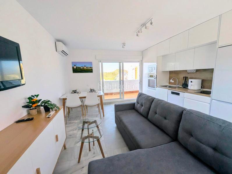 Foto ca75cdca-e77c-4229-820c-c224d7174b60. Alquiler apartamento piso encantador con escencia mediterránea en Benidorm