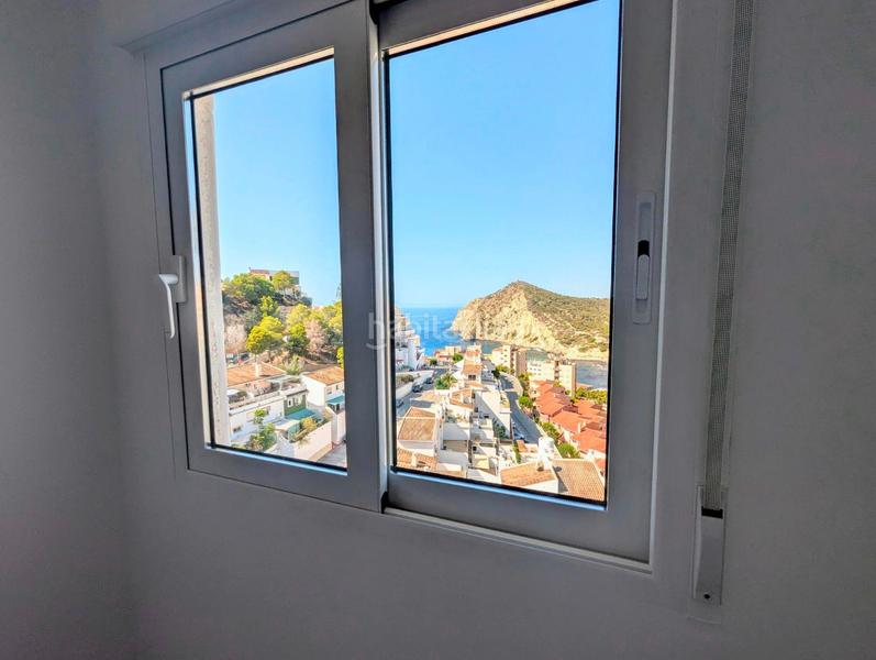 Foto f889ae20-2cad-4d64-b38c-0d8d9162c191. Alquiler apartamento piso encantador con escencia mediterránea en Benidorm