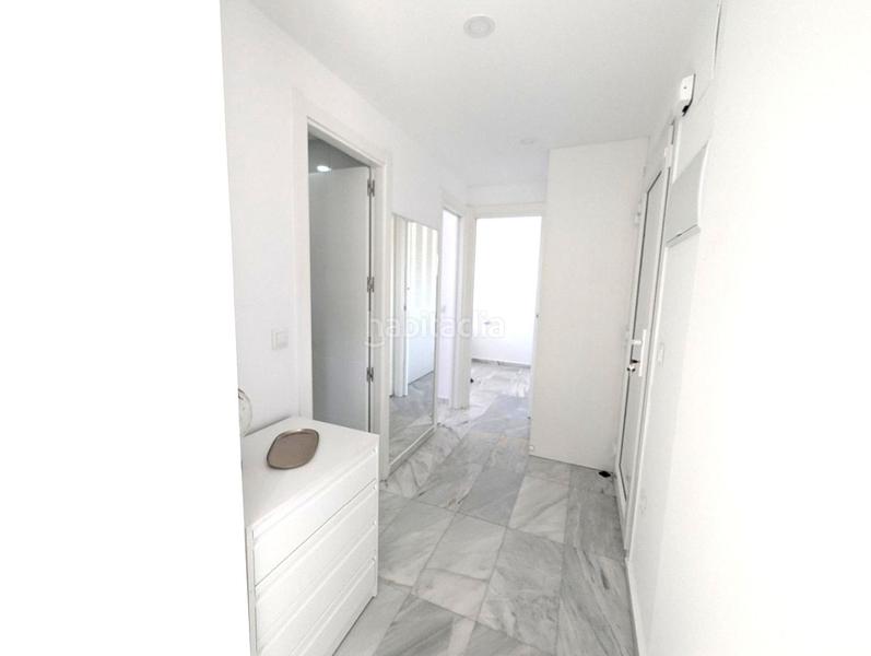 Foto f9e30667-fa5f-4ea4-b8b2-2810fe49b2e9. Alquiler apartamento piso encantador con escencia mediterránea en Benidorm