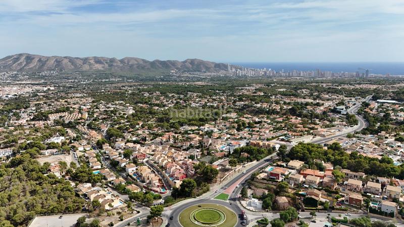 Foto 46b81a55-f825-46b4-a14e-49abe75f9721. Casa adossada amb calefacció aparcament piscina a Nucia (la)