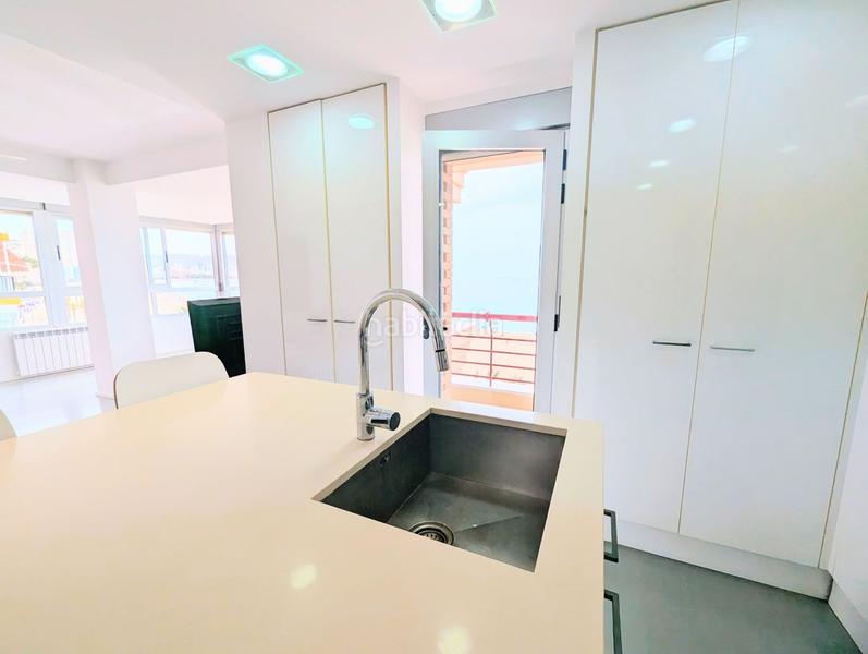 Foto 4e4b058e-40bc-4271-8fbe-b33814444729. Affitto appartamento con piscina in Playa Poniente Benidorm