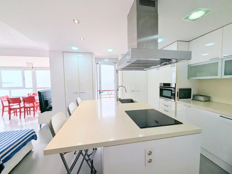 Foto 5b8078f3-8d82-4d23-8f01-3e47ef6a35d6. Affitto appartamento con piscina in Playa Poniente Benidorm