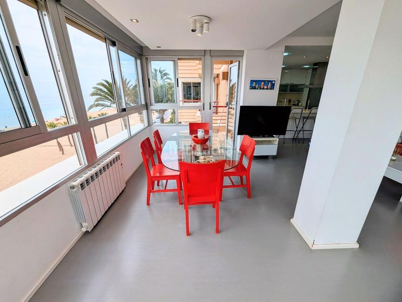 Foto 81c68c3a-0401-41e3-809f-1d80901e0bbb. Location appartement avec piscine dans Playa Poniente Benidorm