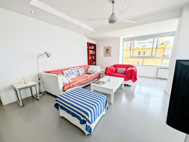 Foto d2d518fb-2eeb-4c7f-a28f-bf7033063d0c. Location appartement avec piscine dans Playa Poniente Benidorm