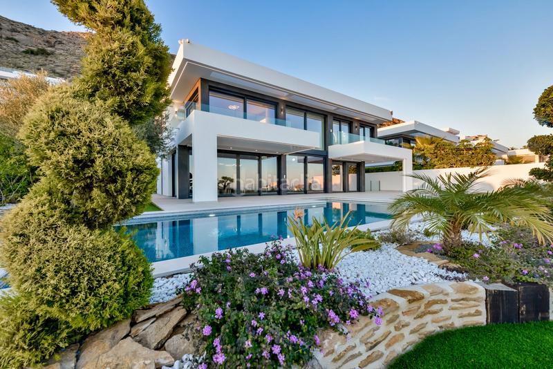 Foto 52534aa7-0476-40c3-8c44-a87e260ba2f6. Chalet with heating parking pool in Golf Bahía Finestrat