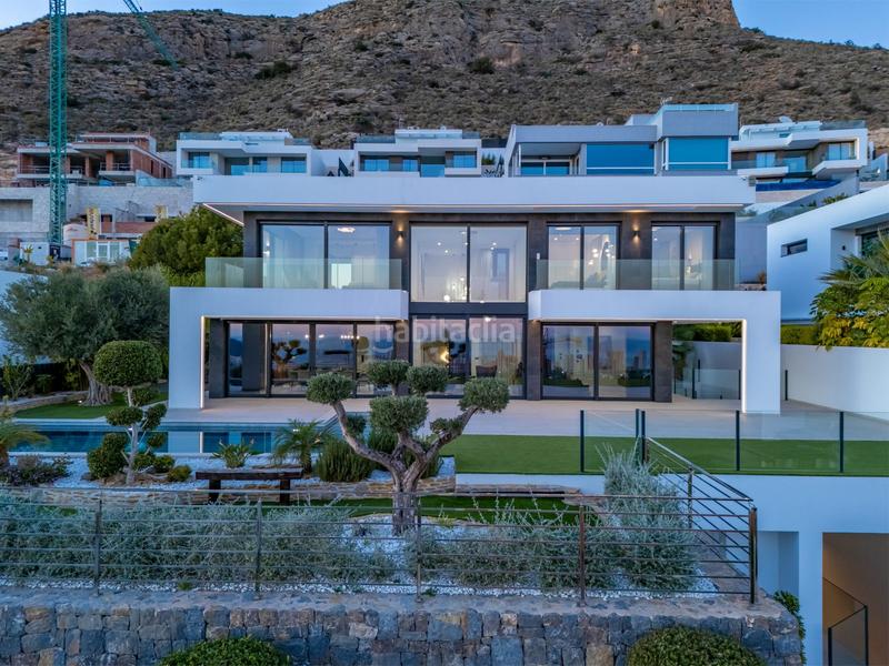 Foto c702c50c-584d-4ff8-89c6-f76ba5f1e380. Chalet with heating parking pool in Golf Bahía Finestrat