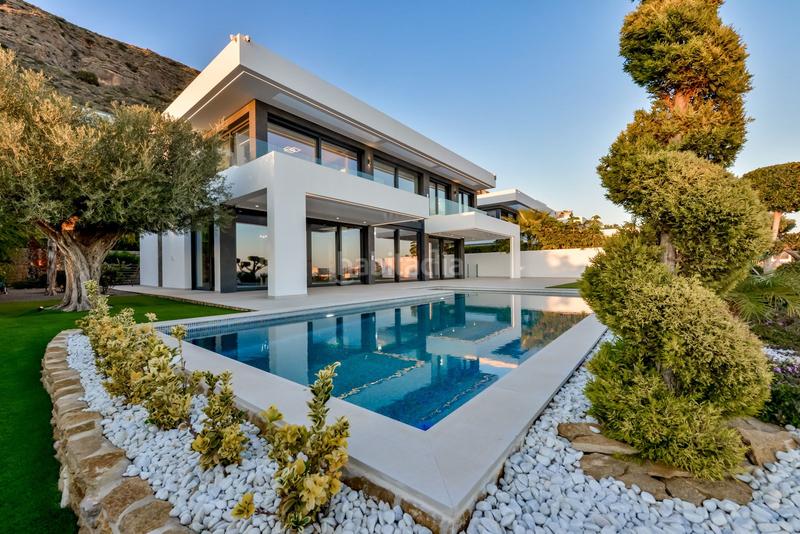 Foto e05fd6ac-6081-4f29-b538-010be77491b3. Chalet with heating parking pool in Golf Bahía Finestrat