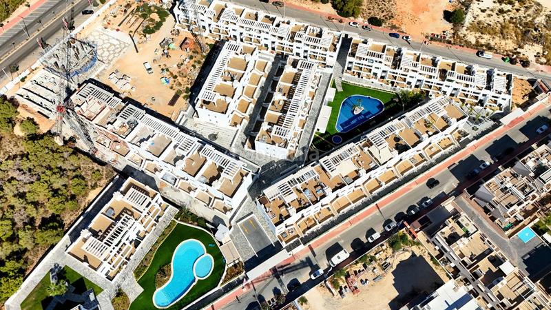 Foto 45f50217-3327-4f61-85d9-2c4e880bef01. Reihenhaus mit heizung pool in Los Balcones-Los Altos Torrevieja