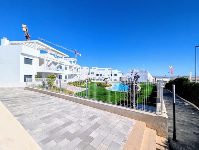 Foto 6e7822f5-7c57-4acf-8056-0986bc8352ce. Reihenhaus mit heizung pool in Los Balcones-Los Altos Torrevieja
