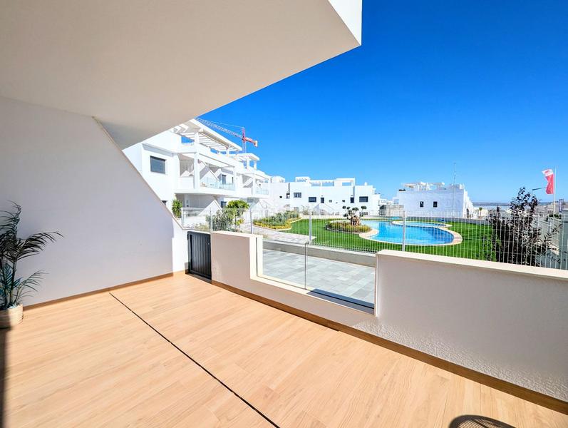 Foto 8bd885c5-9dd1-48a1-aac4-3d950b3c0081. Reihenhaus mit heizung pool in Los Balcones-Los Altos Torrevieja