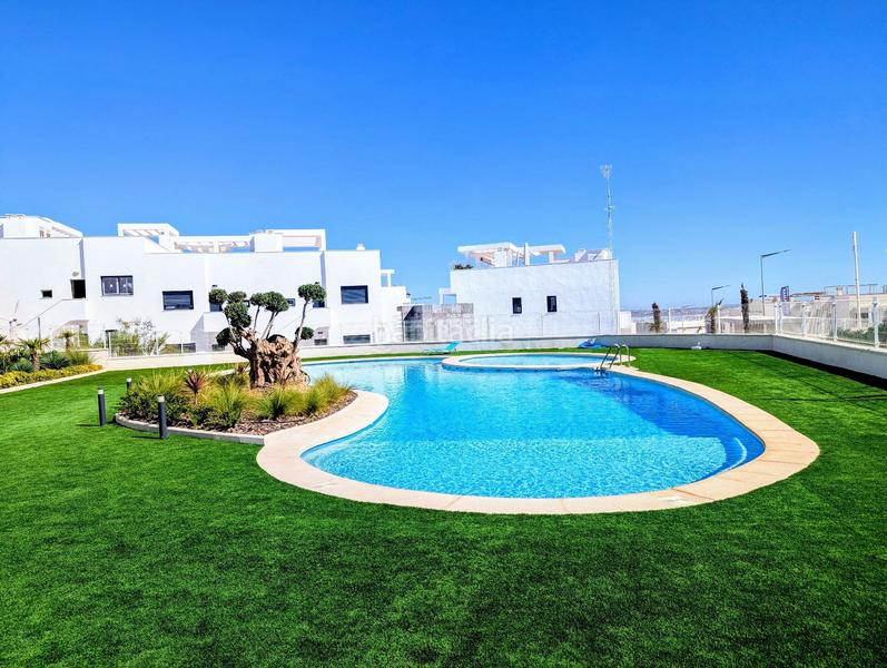 Foto 967a1be2-3cf9-413c-b8ec-35e58261c847. Reihenhaus mit heizung pool in Los Balcones-Los Altos Torrevieja