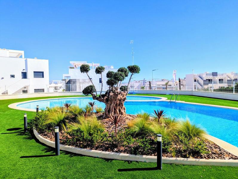 Foto 9c32d859-a537-480e-8c50-4b1a07b62e39. Reihenhaus mit heizung pool in Los Balcones-Los Altos Torrevieja