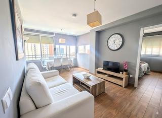 Appartement  Juan fuster zaragoza. Apartamento contemporáneo con vistas al mar y benidorm