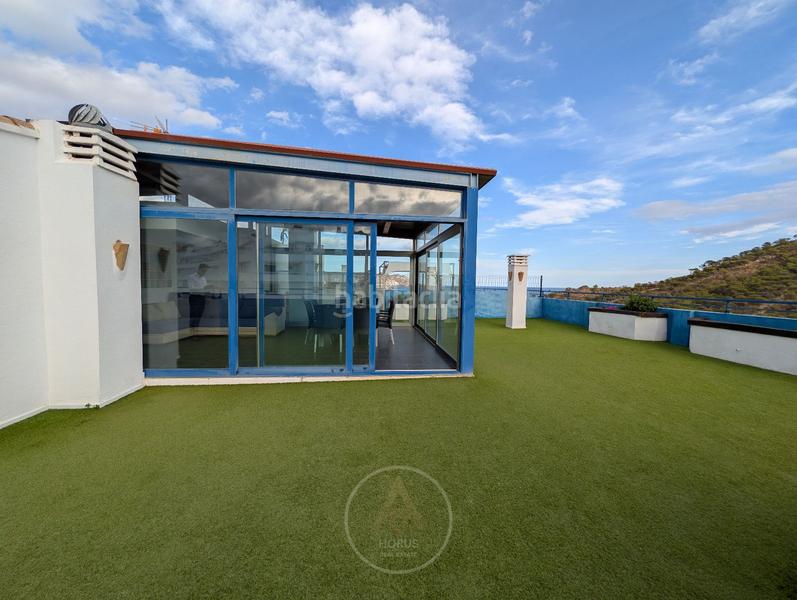 Foto bef5cc5e-c626-4b7b-bfad-f543d2376b40. Attique avec chauffage parking piscine dans Cala Alta-Veramar Vila Joiosa (la)