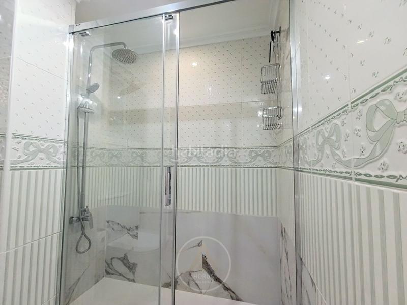 Foto 9a4626ed-6ac8-47ee-b781-6d48a0cc8b13. Location appartement avec chauffage parking piscine dans Benidorm