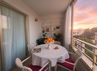 Miete Etagenwohnung  Noreña. Alquiler apartamento con vistas al mar en benidorm  reformado, a